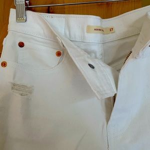 Levi’s High Waisted distressed shorts